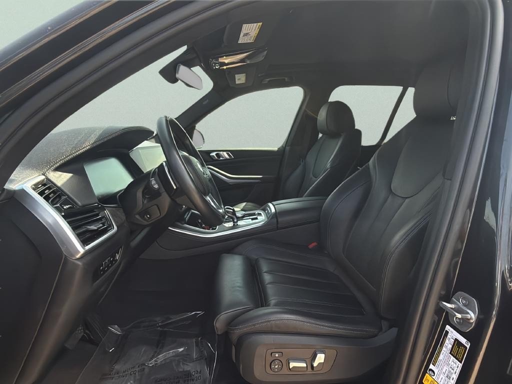 BMW X5 Vehicle Full-screen Gallery Image 20