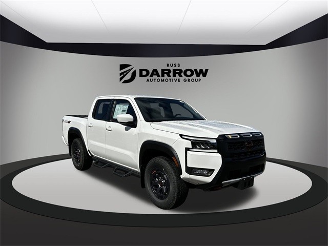 Nissan Frontier Vehicle Full-screen Gallery Image 3