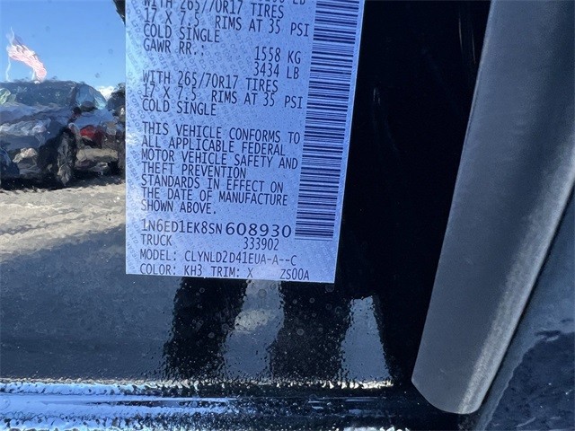 Nissan Frontier Vehicle Full-screen Gallery Image 22