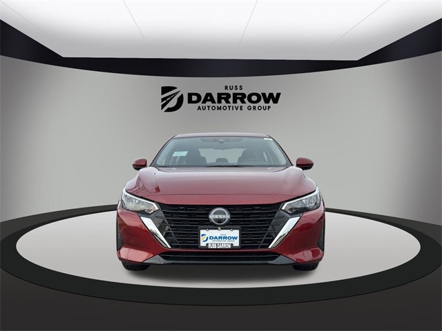 Nissan Sentra Vehicle Full-screen Gallery Image 2