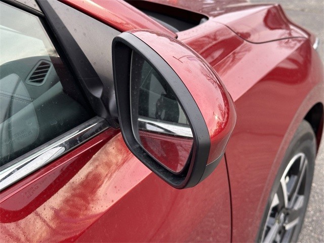 Nissan Sentra Vehicle Full-screen Gallery Image 23