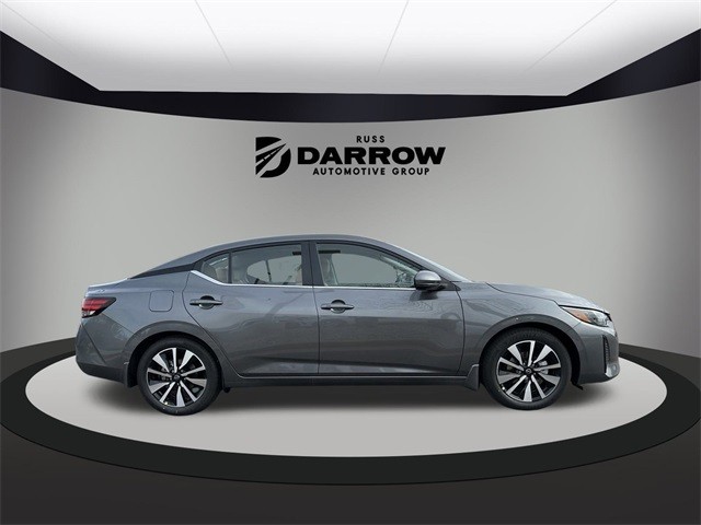 Nissan Sentra Vehicle Full-screen Gallery Image 4