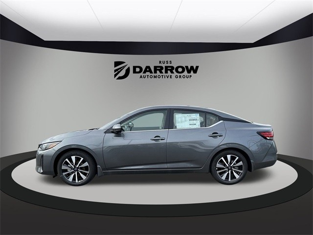 Nissan Sentra Vehicle Full-screen Gallery Image 8