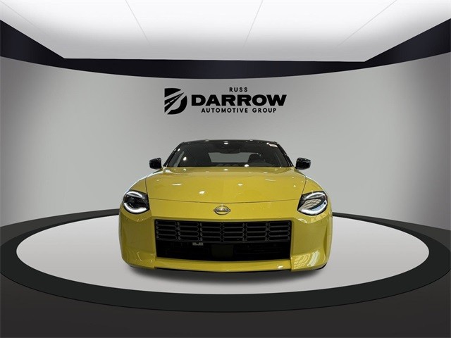 Nissan Z Vehicle Full-screen Gallery Image 4