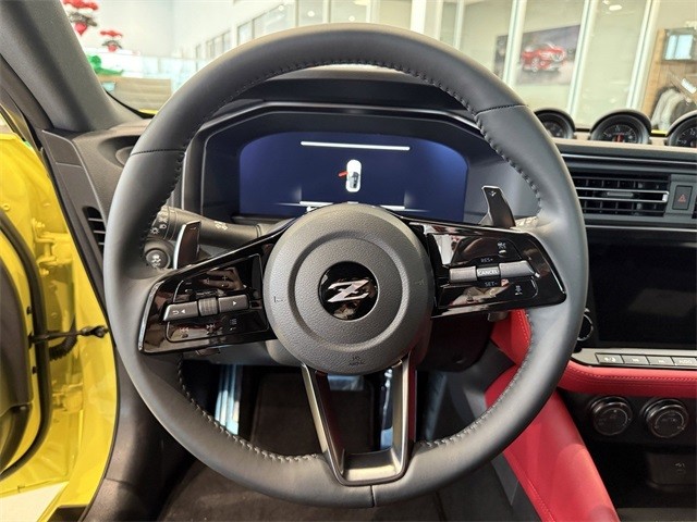 Nissan Z Vehicle Full-screen Gallery Image 9