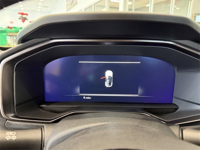 Nissan Z Vehicle Full-screen Gallery Image 10