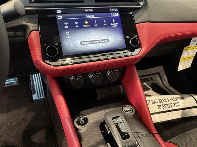 Nissan Z Vehicle Full-screen Gallery Image 14