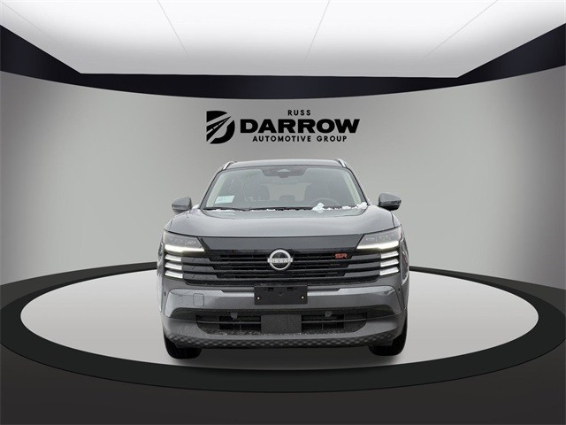 Nissan Kicks Vehicle Full-screen Gallery Image 2