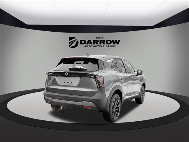 Nissan Kicks Vehicle Full-screen Gallery Image 5