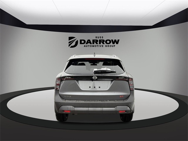 Nissan Kicks Vehicle Full-screen Gallery Image 6