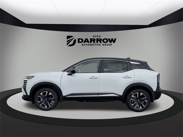 Nissan Kicks Vehicle Full-screen Gallery Image 8