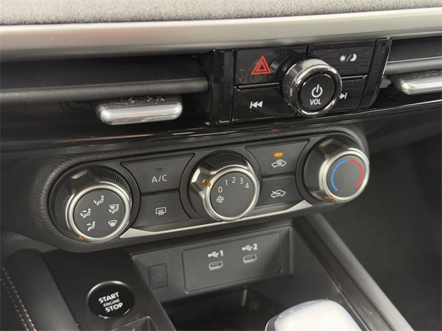 Nissan Kicks Vehicle Full-screen Gallery Image 28