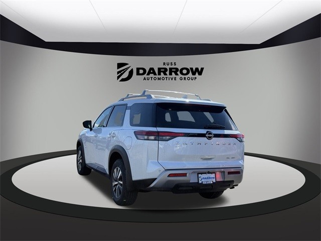 Nissan Pathfinder Vehicle Full-screen Gallery Image 7