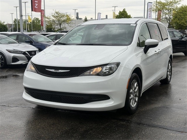 more details - chrysler voyager