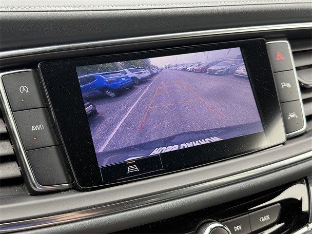 Buick Enclave Vehicle Full-screen Gallery Image 20