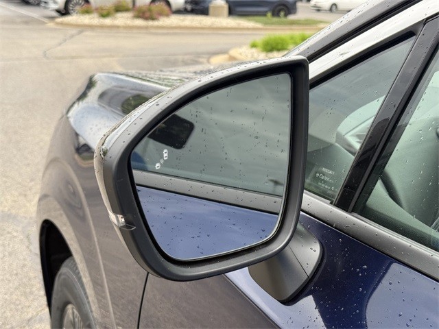 Nissan Murano Vehicle Full-screen Gallery Image 10