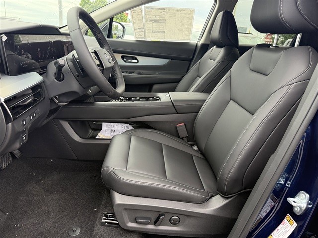 Nissan Murano Vehicle Full-screen Gallery Image 12