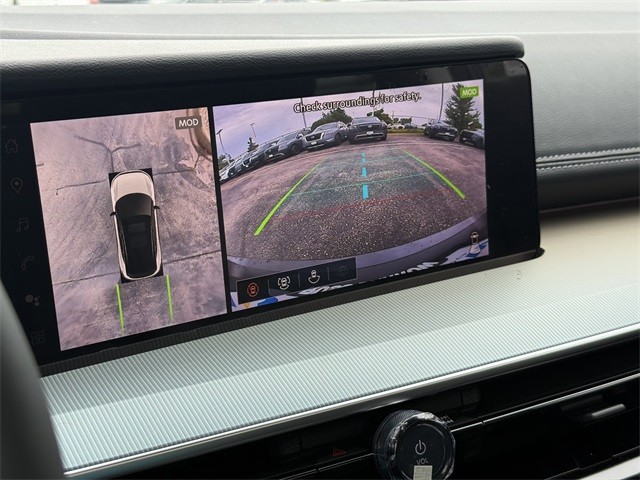 Nissan Murano Vehicle Full-screen Gallery Image 20