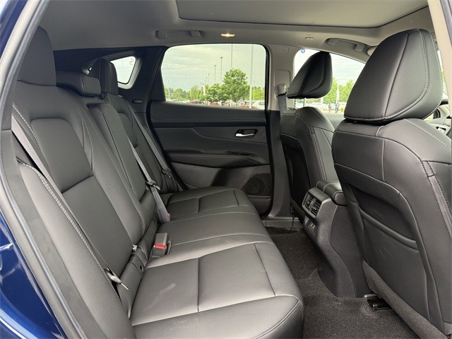 Nissan Murano Vehicle Full-screen Gallery Image 25