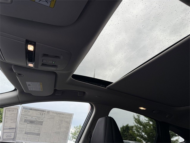 Nissan Murano Vehicle Full-screen Gallery Image 27