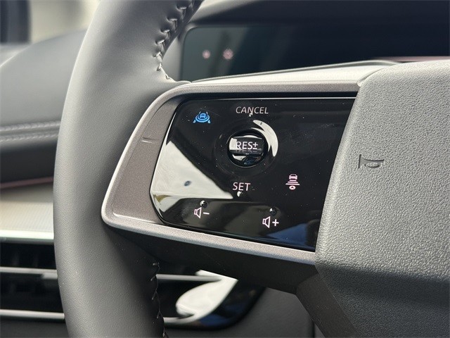 Nissan Murano Vehicle Full-screen Gallery Image 15