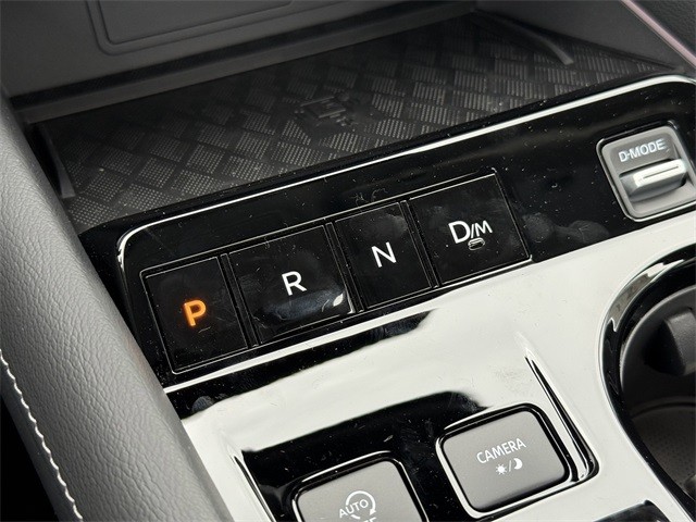 Nissan Murano Vehicle Full-screen Gallery Image 22