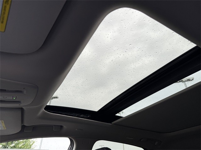 Nissan Murano Vehicle Full-screen Gallery Image 27