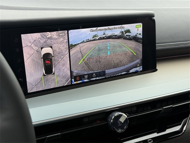 Nissan Murano Vehicle Full-screen Gallery Image 20