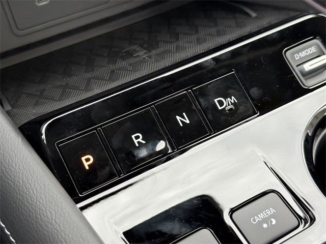 Nissan Murano Vehicle Full-screen Gallery Image 22