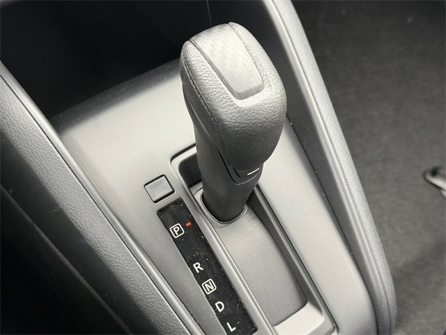 Nissan Versa Vehicle Full-screen Gallery Image 22