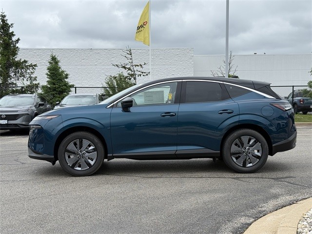 Nissan Murano Vehicle Full-screen Gallery Image 8