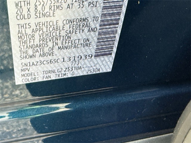 Nissan Murano Vehicle Full-screen Gallery Image 31