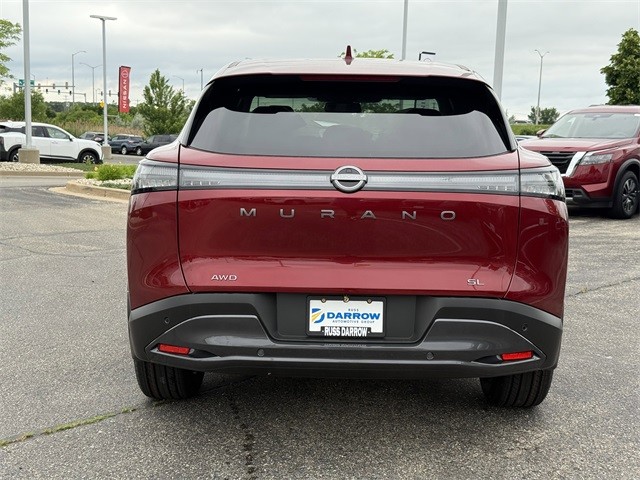 Nissan Murano Vehicle Full-screen Gallery Image 6