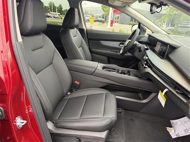 Nissan Murano Vehicle Full-screen Gallery Image 24