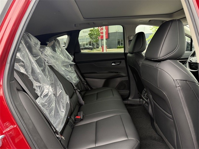 Nissan Murano Vehicle Full-screen Gallery Image 25