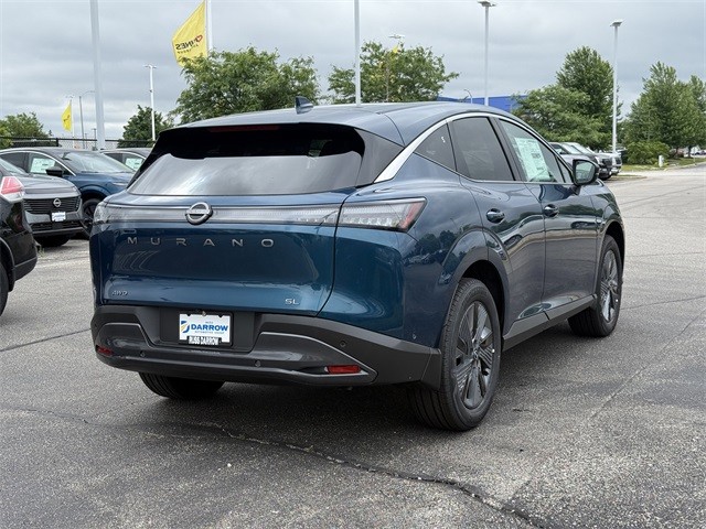 Nissan Murano Vehicle Full-screen Gallery Image 5