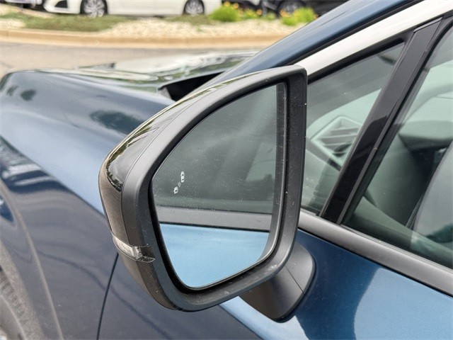 Nissan Murano Vehicle Full-screen Gallery Image 10