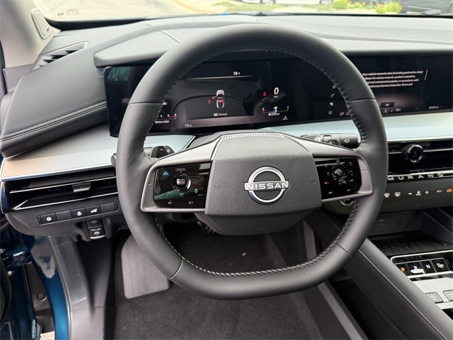Nissan Murano Vehicle Full-screen Gallery Image 14