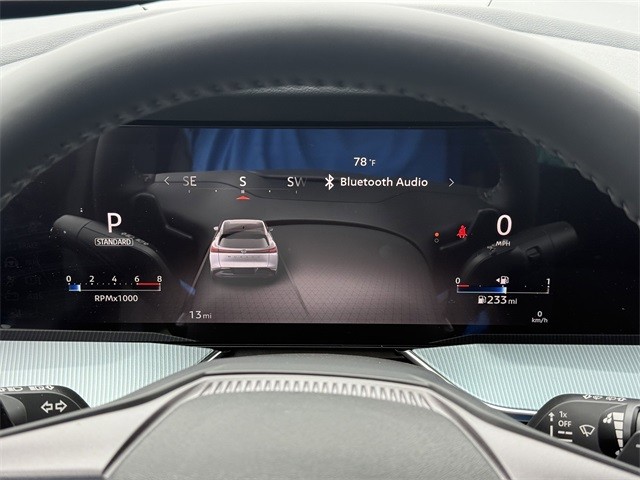 Nissan Murano Vehicle Full-screen Gallery Image 17