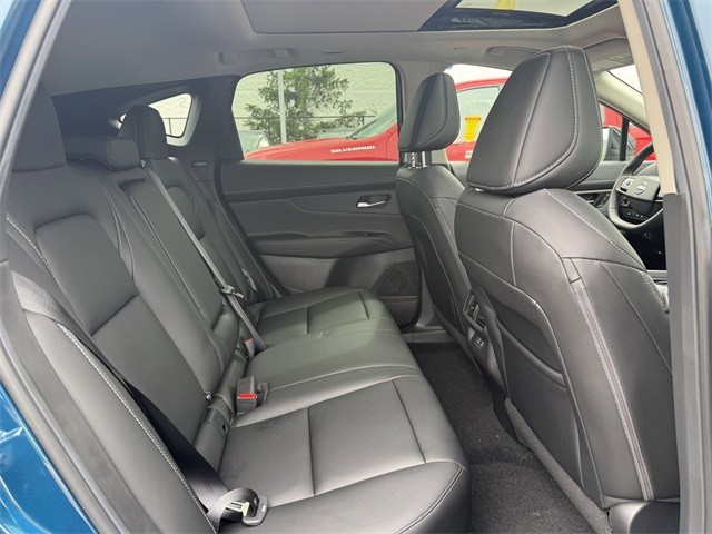 Nissan Murano Vehicle Full-screen Gallery Image 25