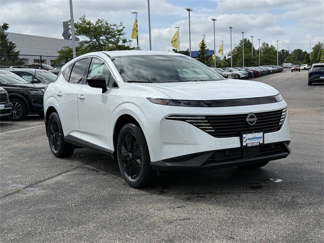 Nissan Murano Vehicle Full-screen Gallery Image 3