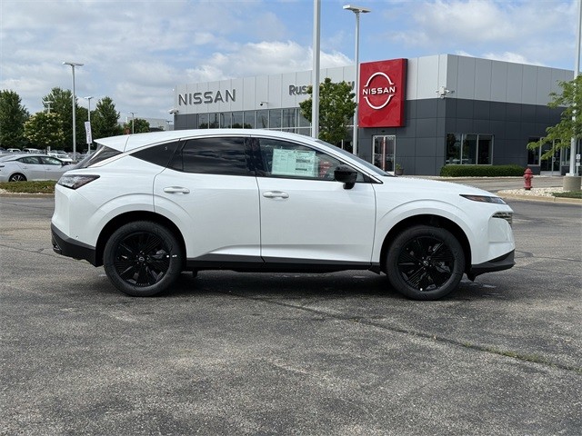 Nissan Murano Vehicle Full-screen Gallery Image 4