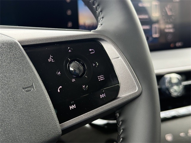Nissan Murano Vehicle Full-screen Gallery Image 16