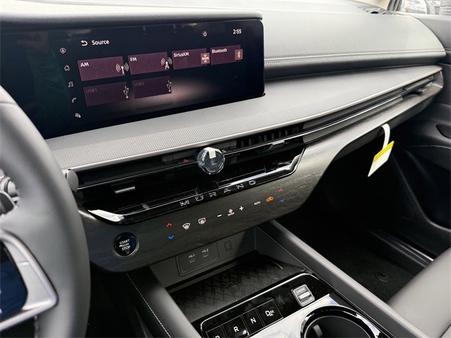 Nissan Murano Vehicle Full-screen Gallery Image 21