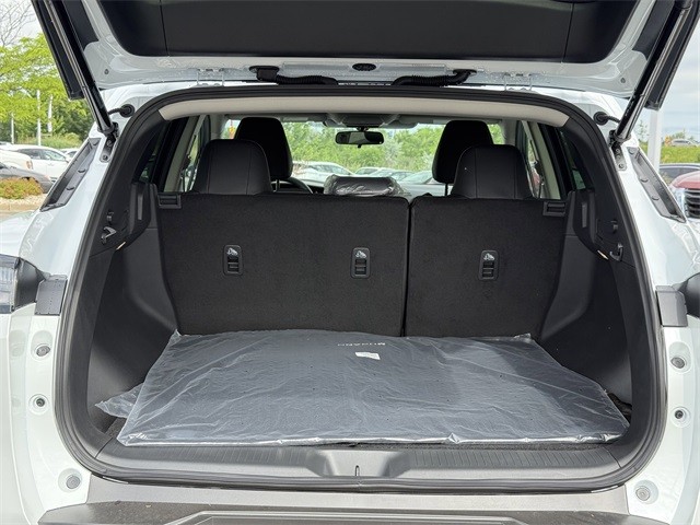 Nissan Murano Vehicle Full-screen Gallery Image 26