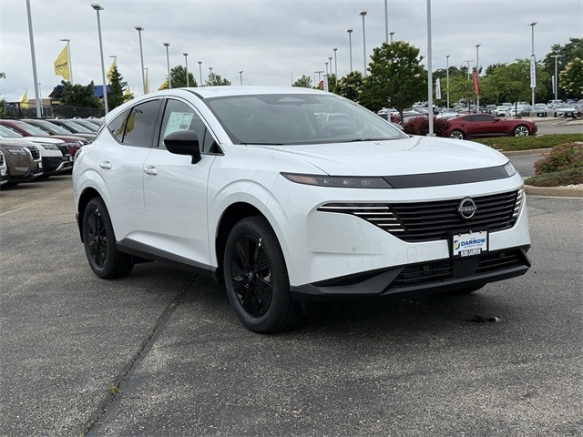 Nissan Murano Vehicle Full-screen Gallery Image 3