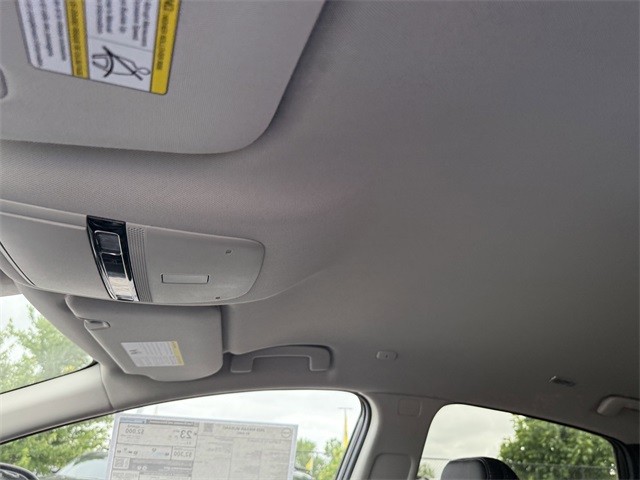 Nissan Murano Vehicle Full-screen Gallery Image 27