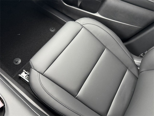 Nissan Murano Vehicle Full-screen Gallery Image 28