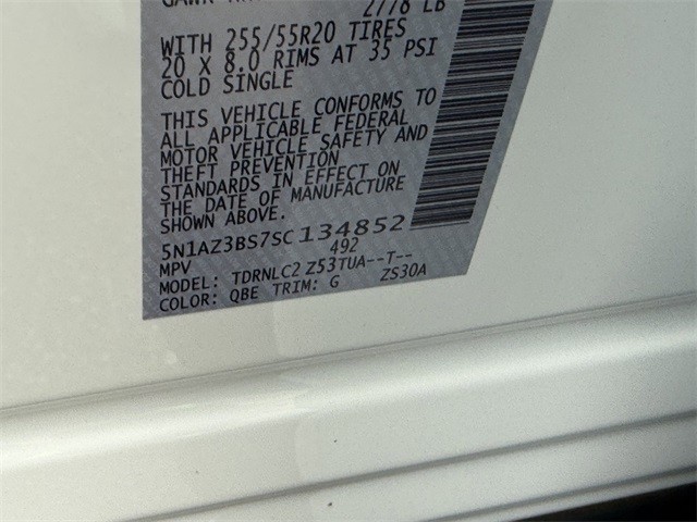 Nissan Murano Vehicle Full-screen Gallery Image 31