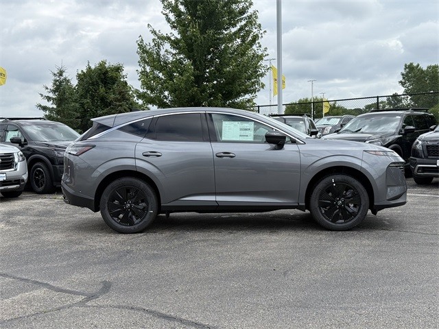 Nissan Murano Vehicle Full-screen Gallery Image 4